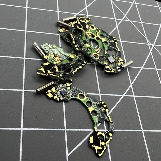1. Generic 3-piece circuit board for Miyota FS00 FS10 FS20 quartz watch movement.