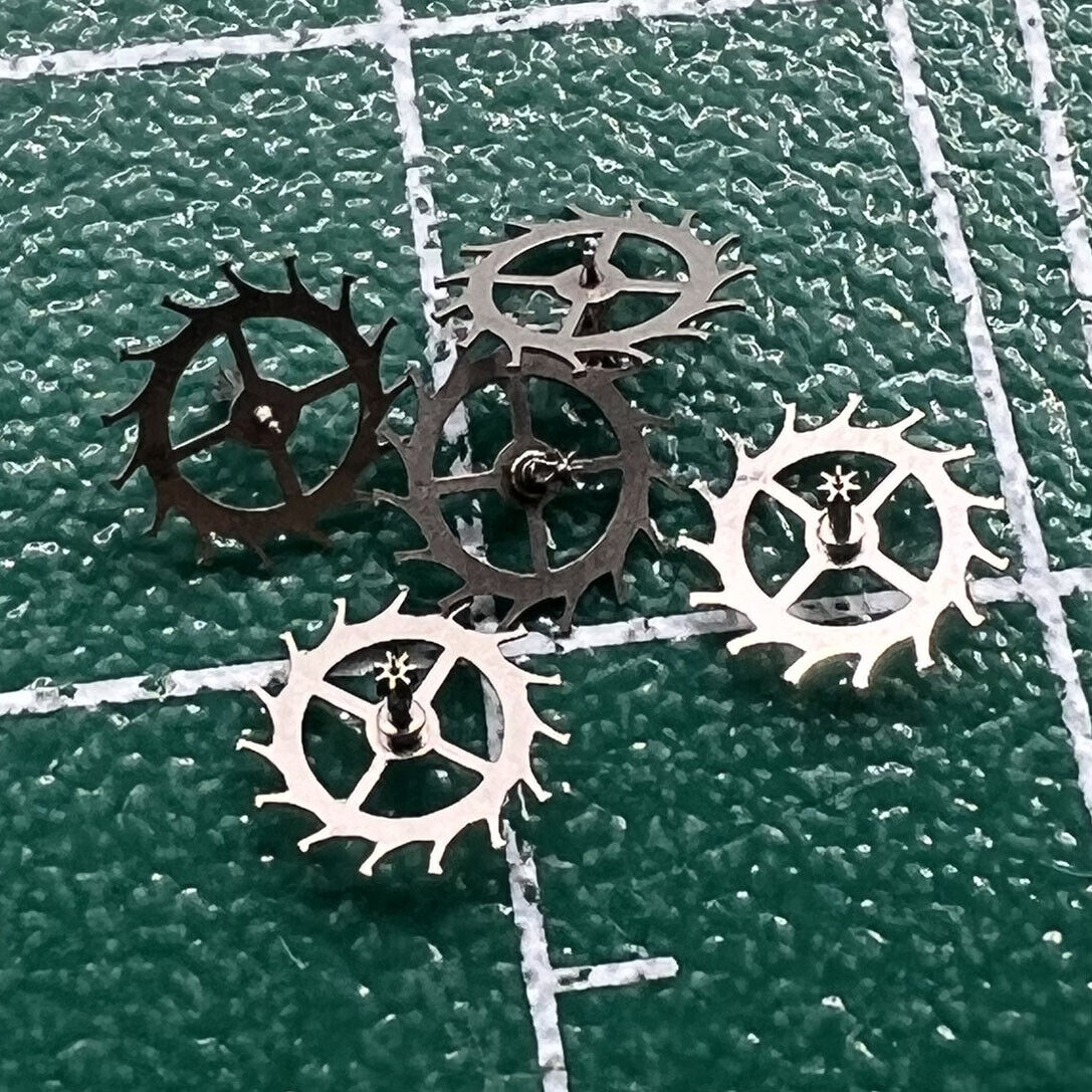 Durable Generic Wholesale Escape Wheel for 7009 7S26#705 watch movement, precise replacement part.