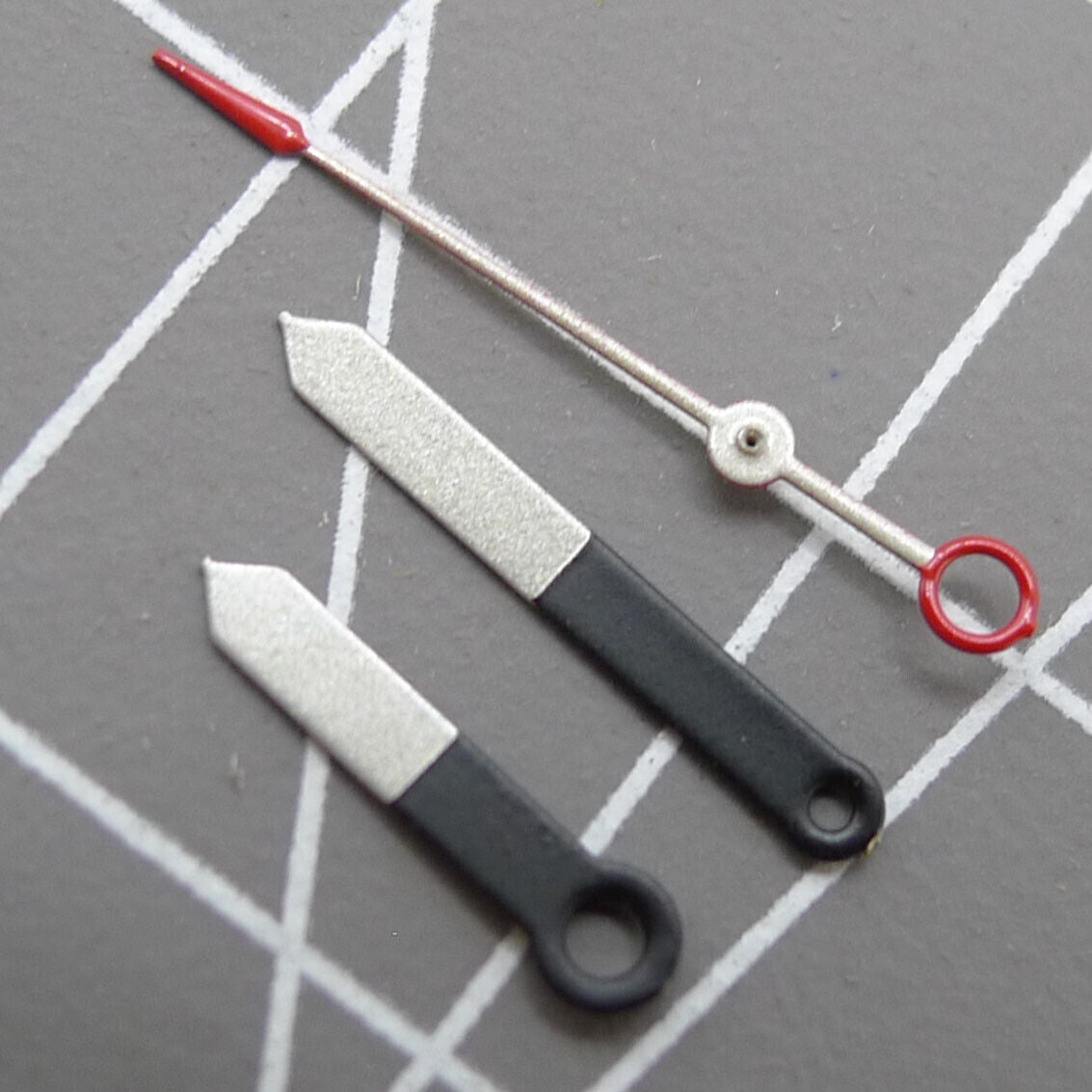 Black and white watch hands by P1-H4-C104 for Miyota 2035 quartz movement, precise timekeeping accessory.