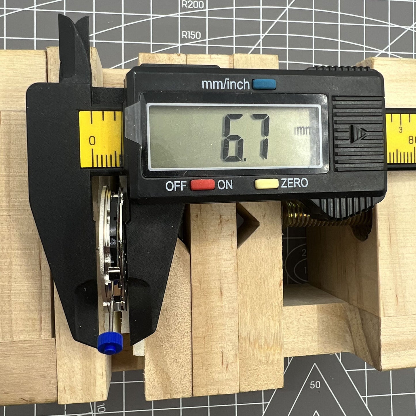 Swiss Ronda 5030D quartz watch movement with date display at 4 o'clock, precision timing by Ronda brand.