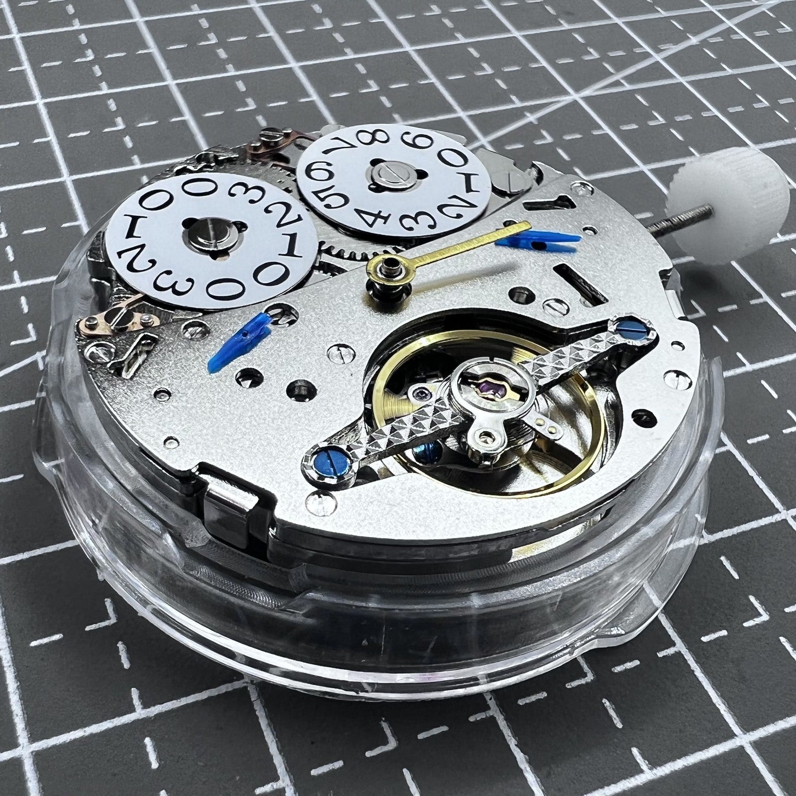 LB20 multifunctional watch, automatic mechanical movement with date display at 12 o'clock.