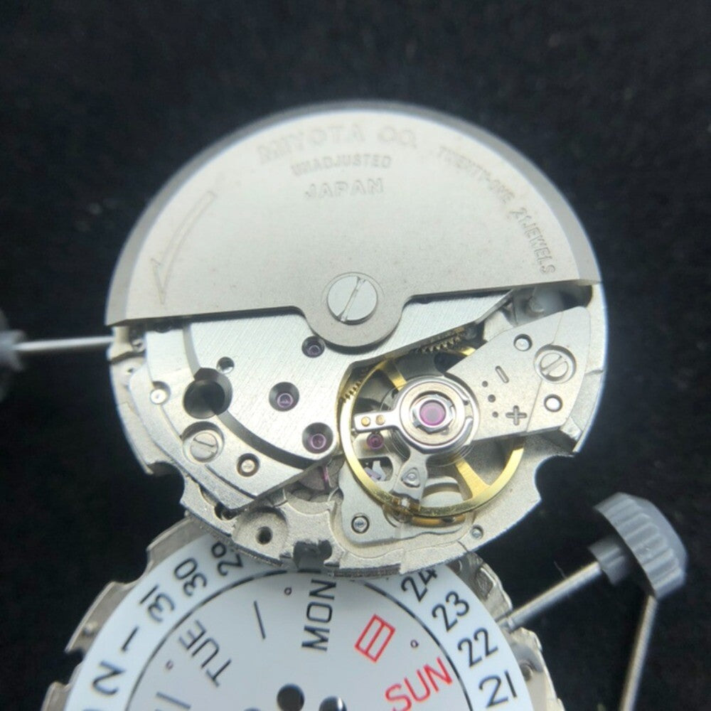 Echte, in Japan hergestellte silberne Citizen Herrenuhr 8200 mit automatischem mechanischem Uhrwerk