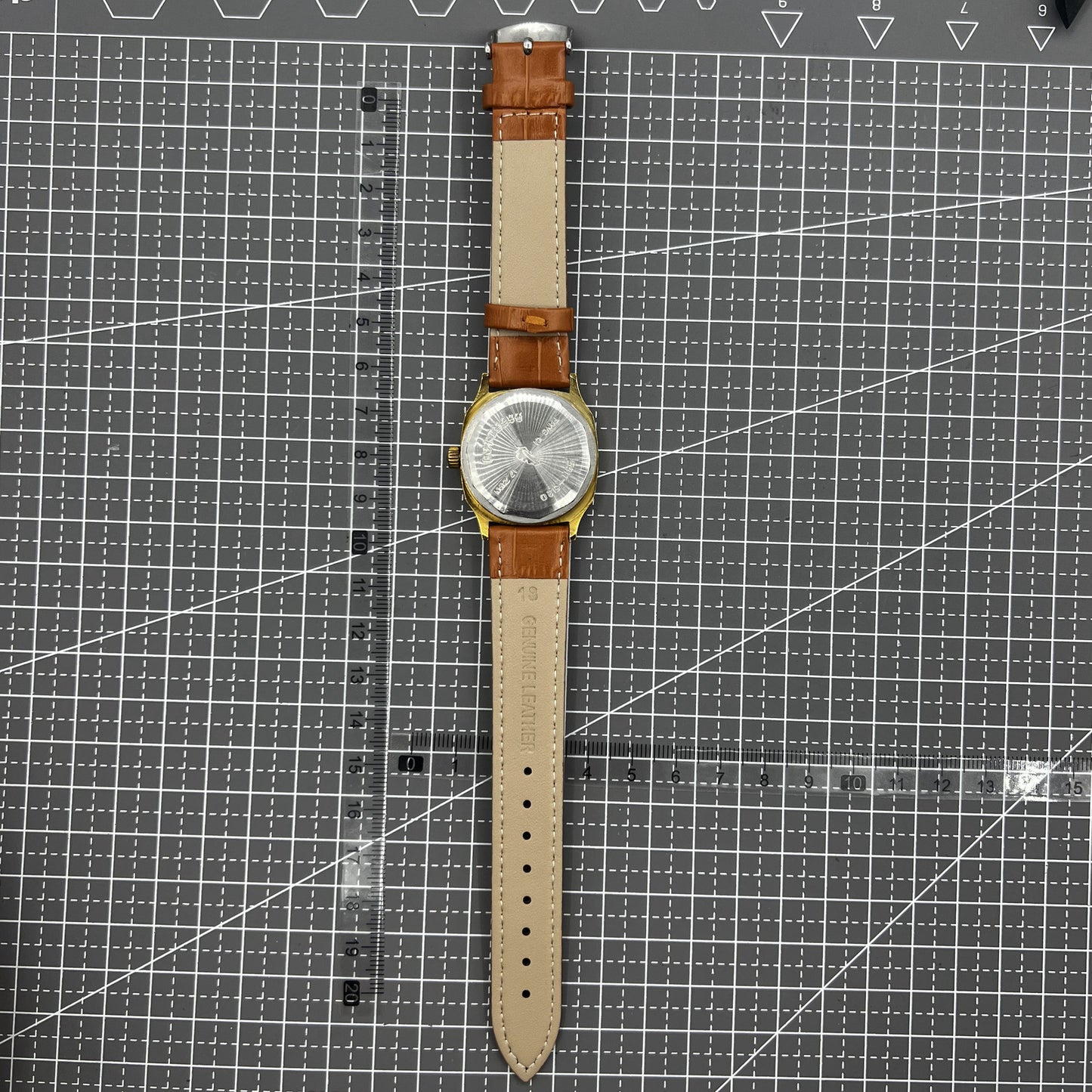 Dandong Manual Mechanical Watch 17 Jews Single Calendar Golden Dial