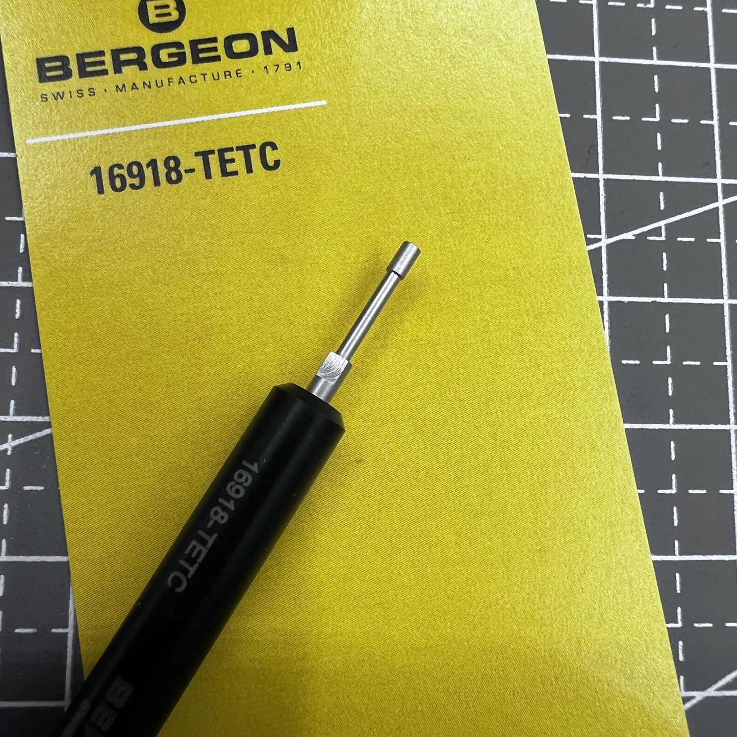 Swiss Bergeon 16918-TETC Screwdriver with Blade To Turn ETACHRON Pitons