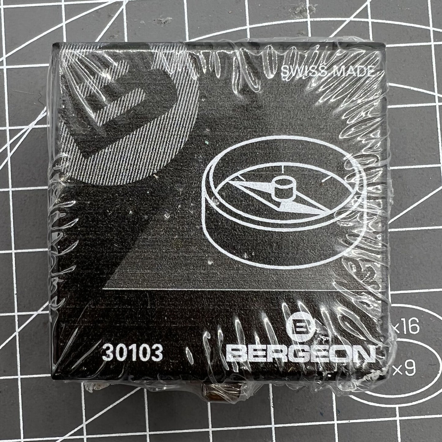 Bergeon 30103 Präzisionskompass in Hartholzbox, 13 mm, zur Erkennung von Magnetismus