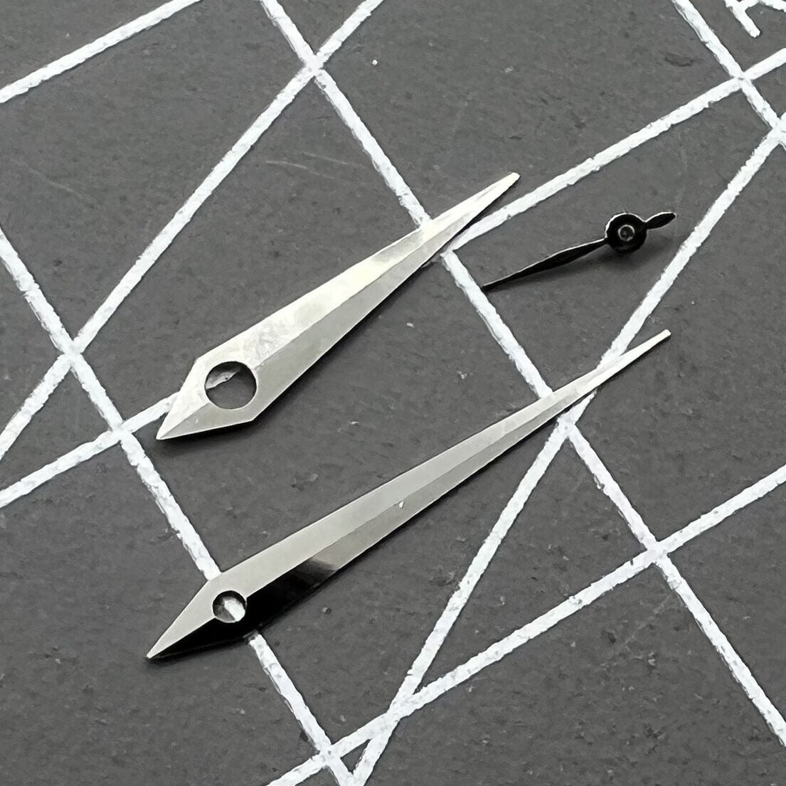 Aiguilles de montre en argent poli 10 × 14 × 4,5 mm pour mouvement Tianjin Seagull ST17