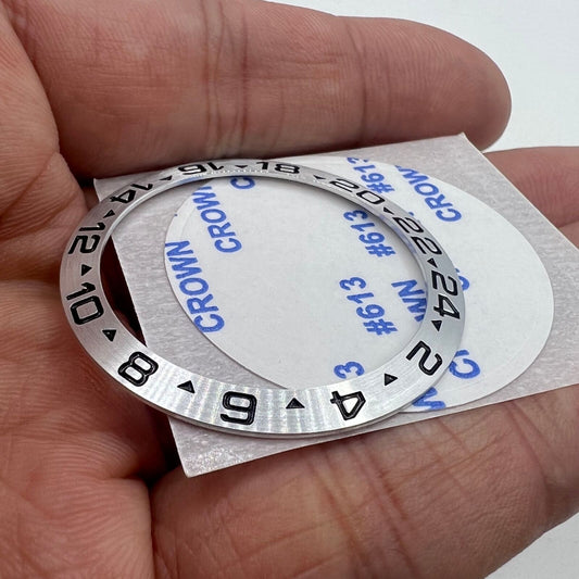 38mm silver ceramic GMT bezel for 40mm men's automatic mechanical watch, enhancing style and durability.