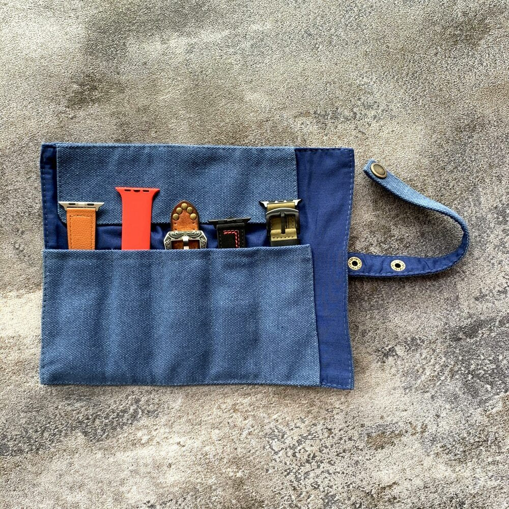 Nylon packing storage bag for Apple Watch bands; ideal for travel and organizing watch bracelets.