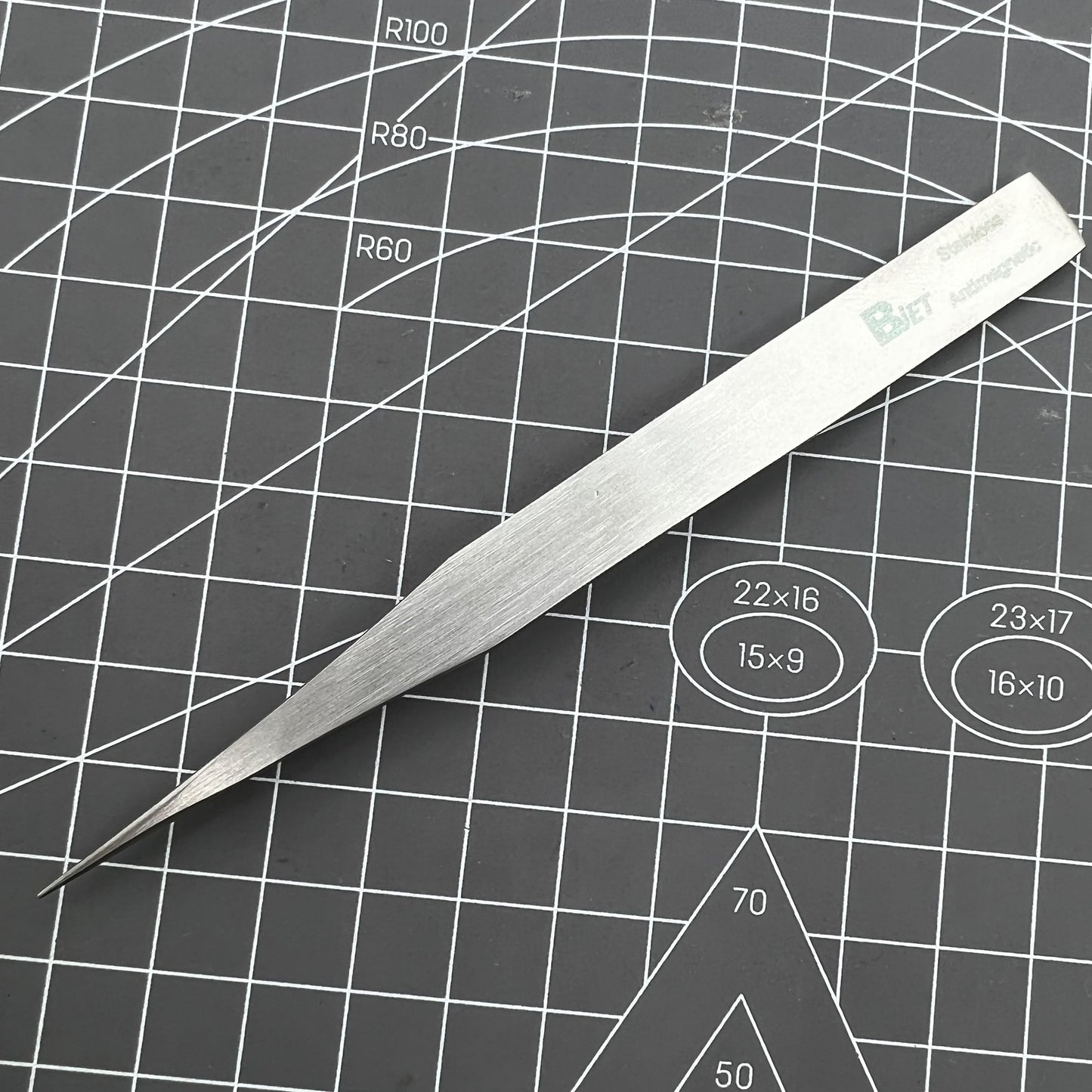 Pince à épiler antimagnétique Swiss Bergeon 7024-AA, taille 125 mm