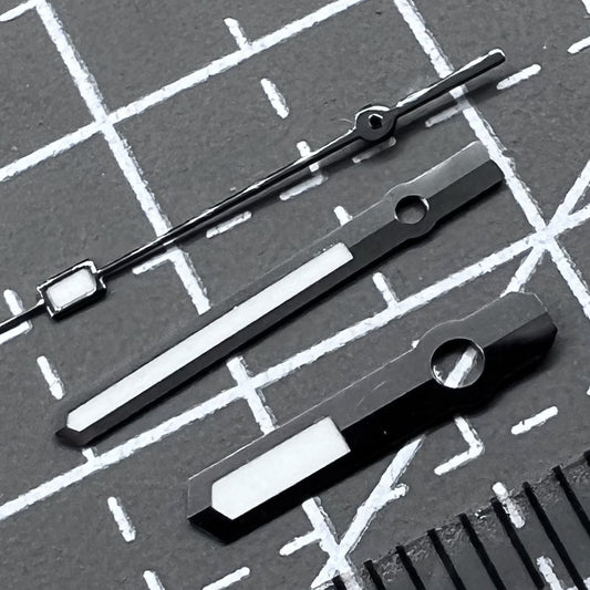 Black trim green luminous watch hands set for NH35/36 NH38 NH72 enhancing dial visibility.