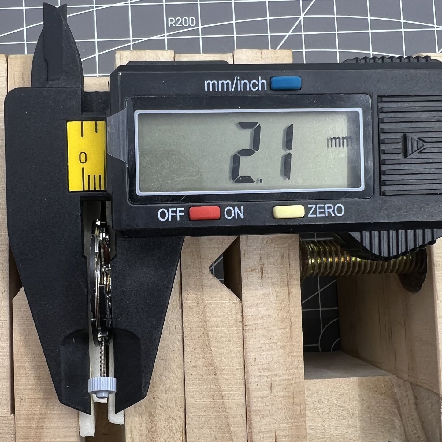 Ronda 708 Quartz Watch Movement Date At 6 Movement