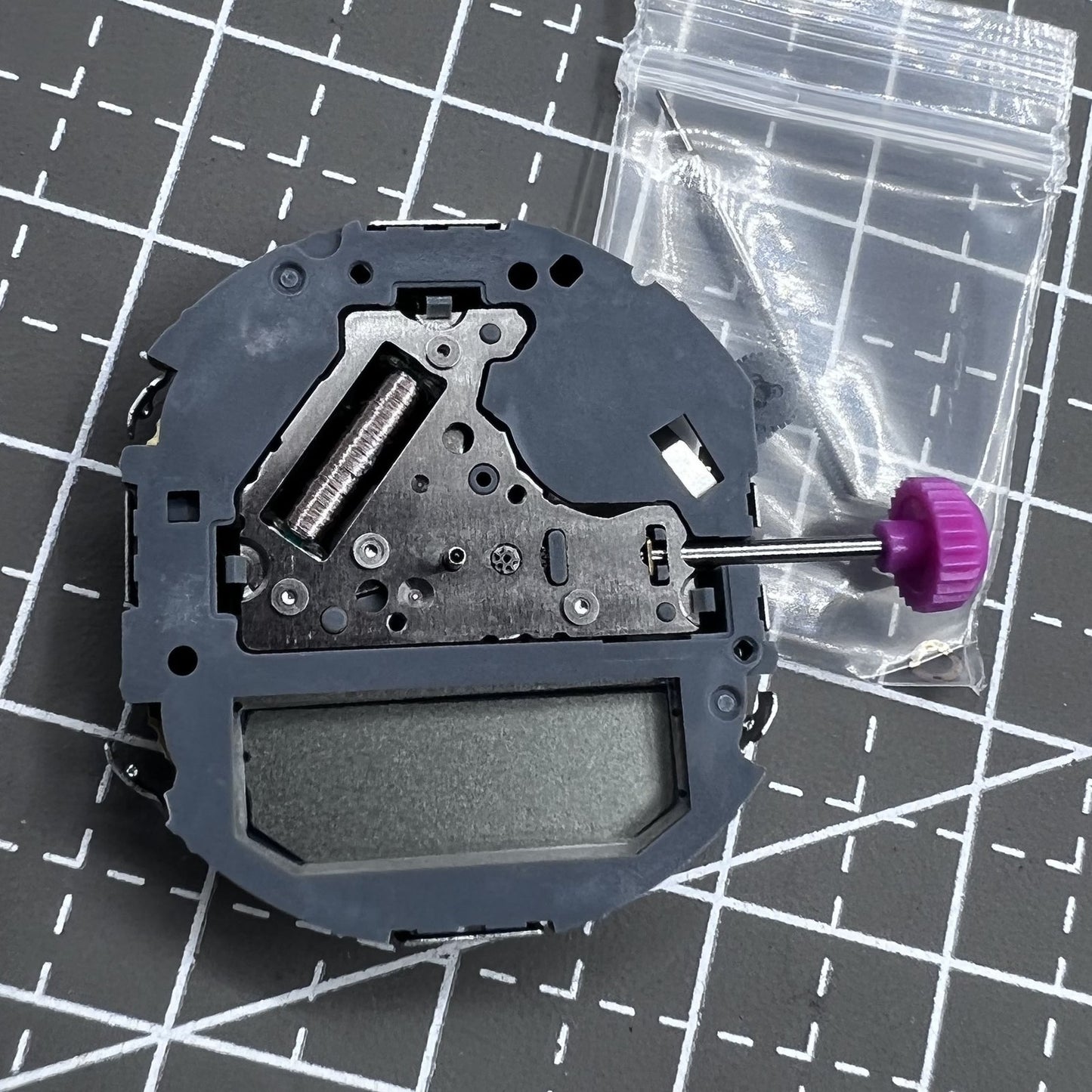 Miyota T201 Quartz watch movement with date display, precision Japanese quality for accessories