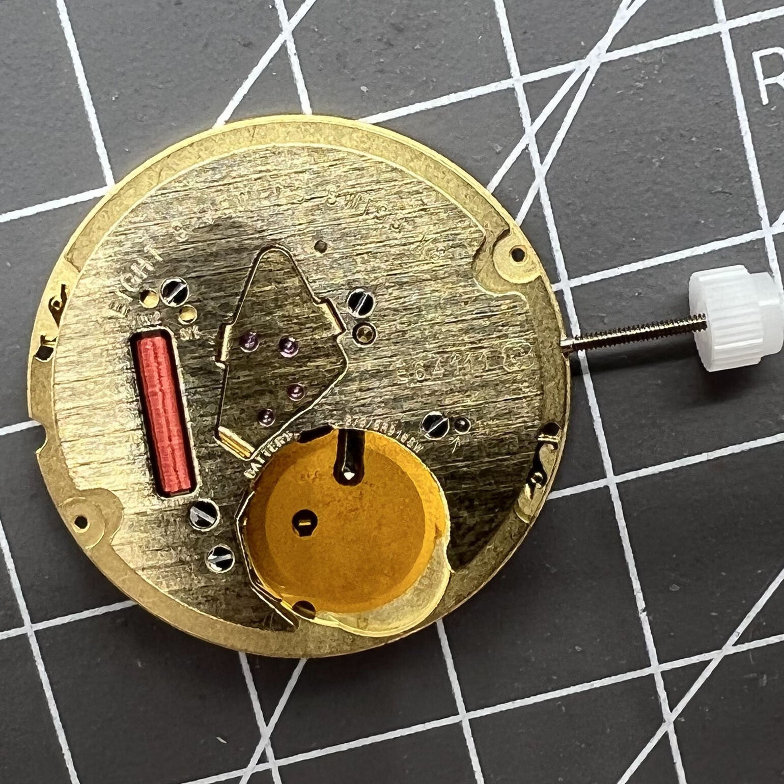 ETA E64.111 Swiss quartz watch movement with date window at 3 o'clock, 3-hand model replacement by ETA