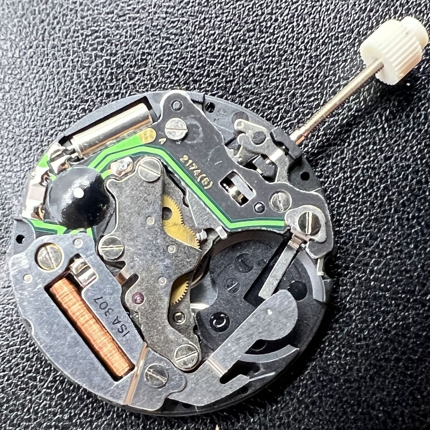 ISA 307 Quarzuhrwerk, Datum bei 6, alter Lagerbestand, original, brandneu
