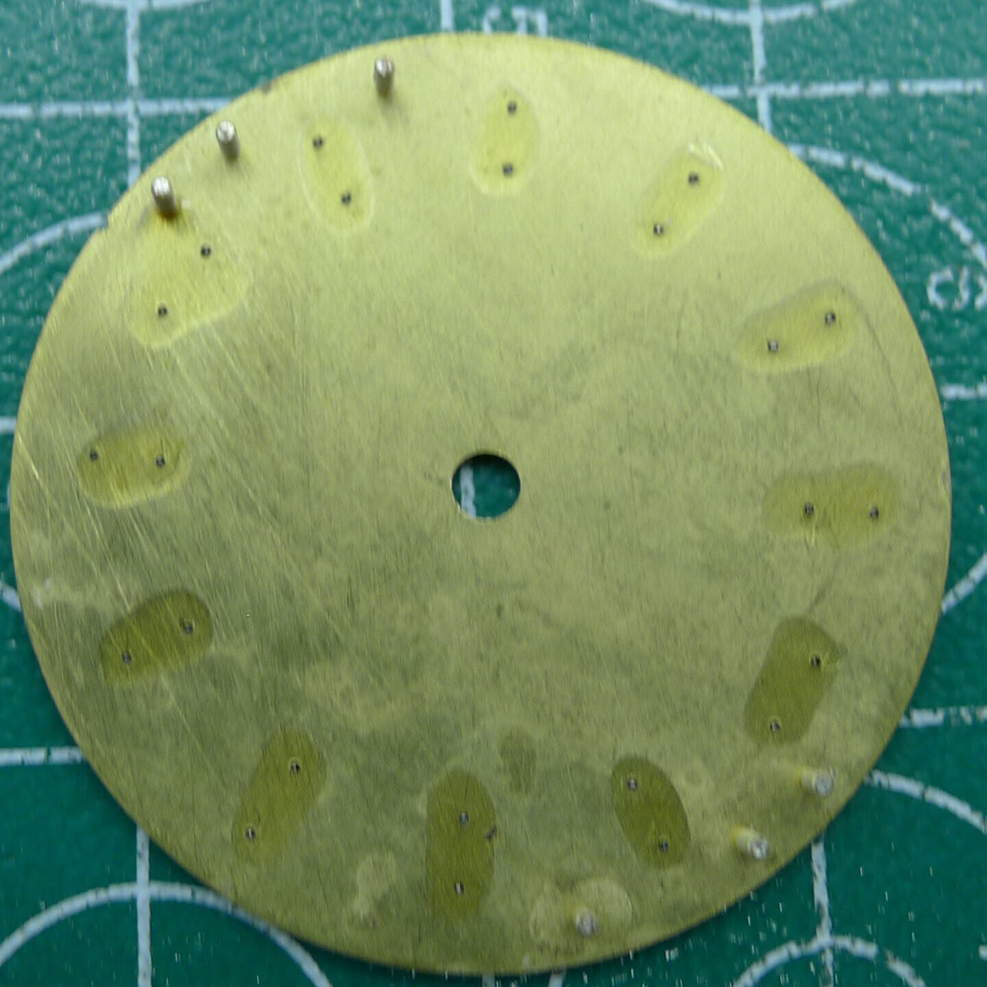 Wholesale 28.5mm green lume numeral watch dial, compatible with NH35 4R35, luminous display for clear time reading.
