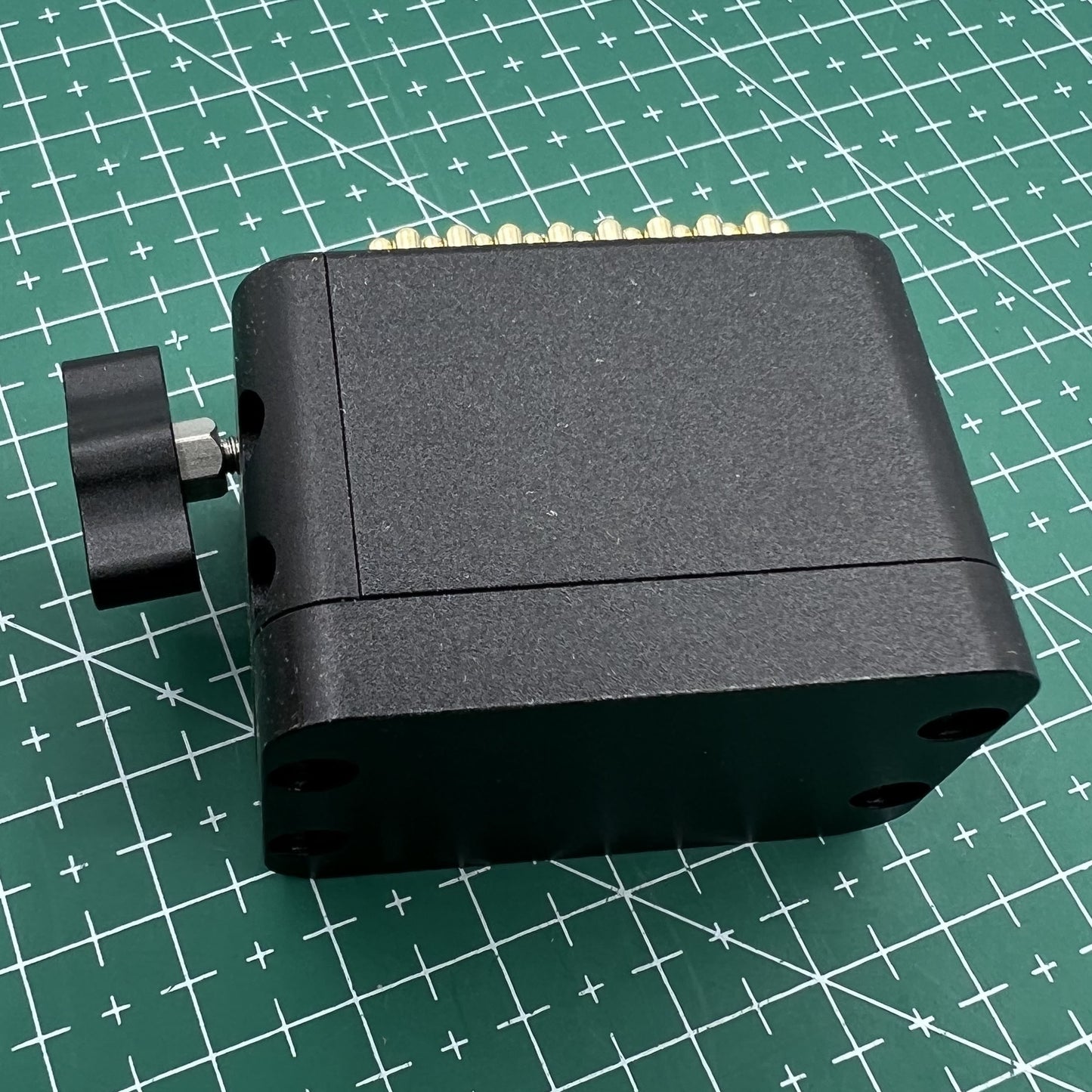 Universal Metal Beads Movement Holder generic for Any Shape Movement