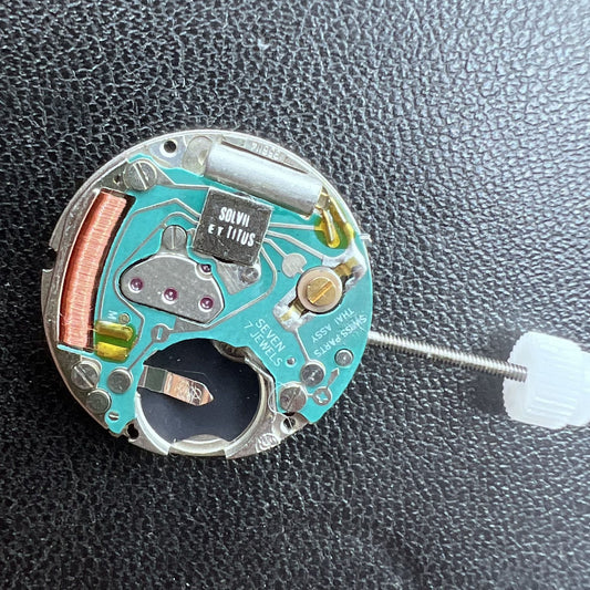 Swiss ETA956.114 quartz watch movement with two hands and calendar date at 6 o'clock by Swiss ETA.