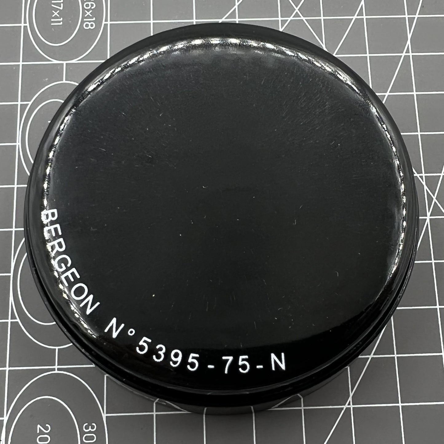 Bergeon Swiss Made black gel cushion for 75mm watch cases, durable protective accessory
