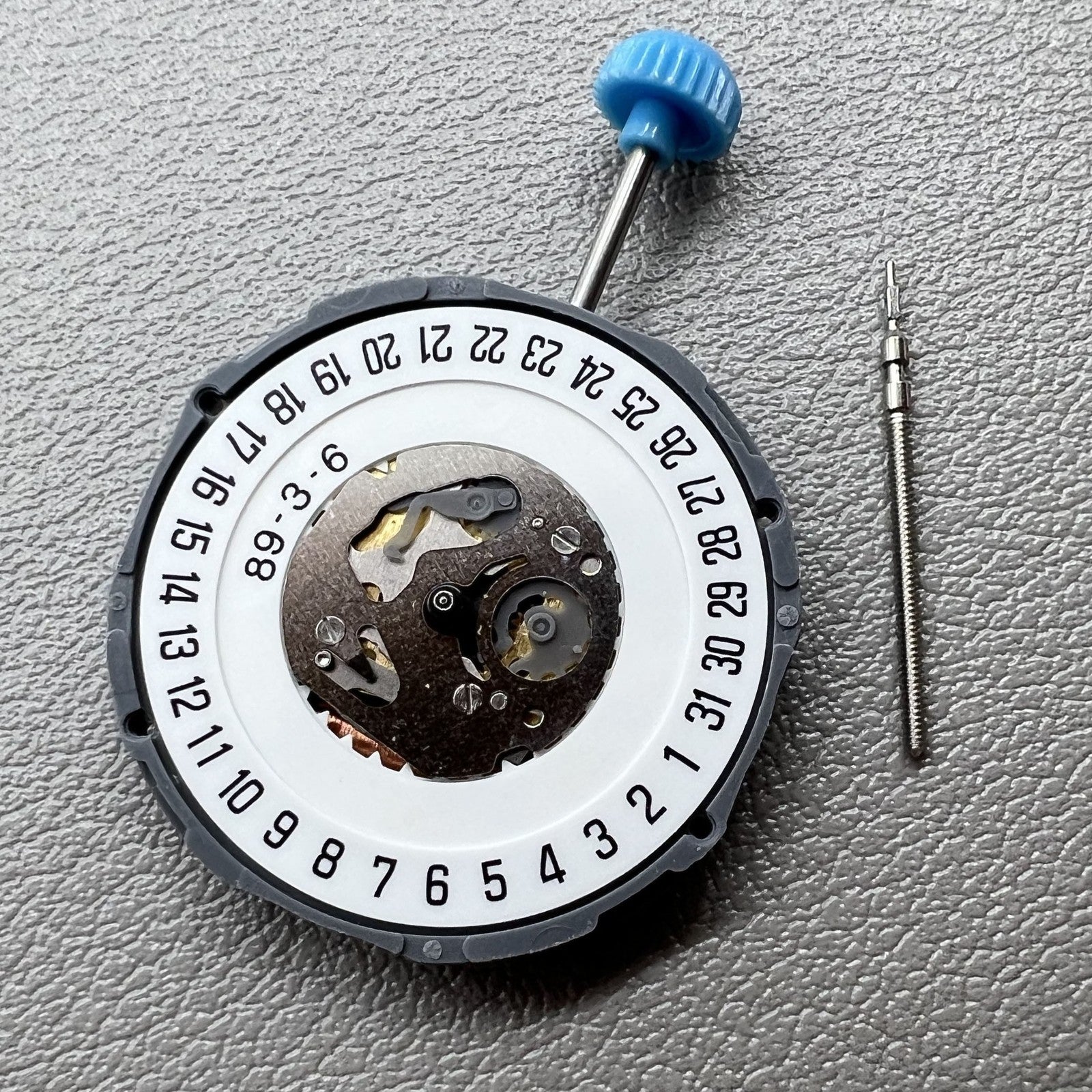 Japan Miyota Quartz Watch Movement 6M12 with Date at 6 and 3 Hands for Precise Timekeeping