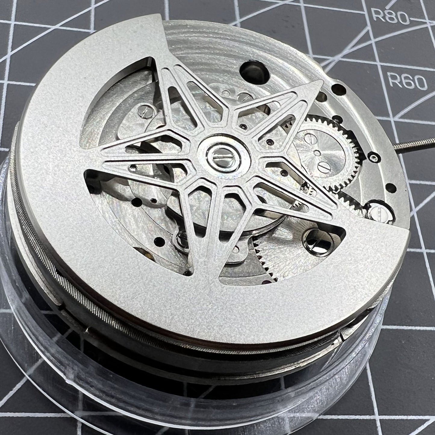 China Made Dandong Silver Hollow Star Moon Phase Automatic Mechanical Movement