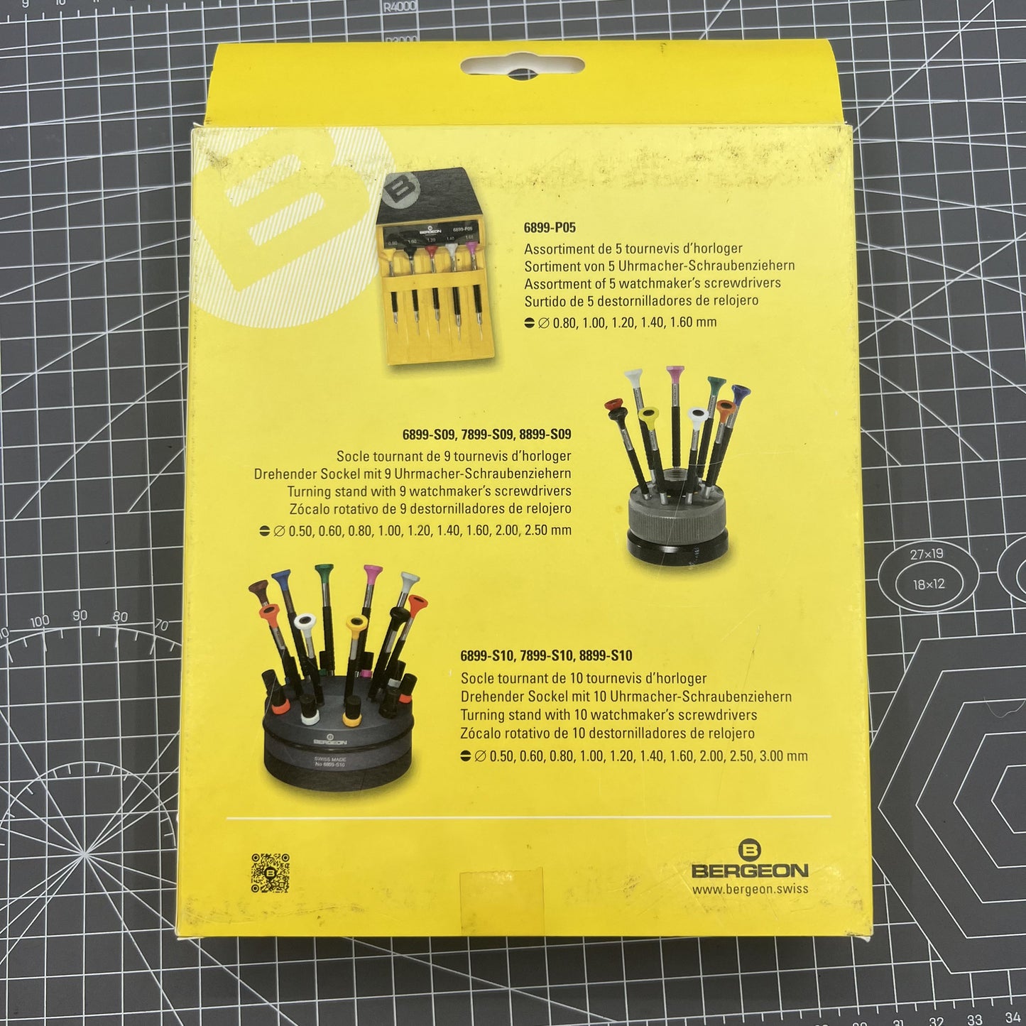 Bergeon 7899-A10 ergonomic screwdrivers set 0.50-3.00mm in wooden box for precise watch repair tasks