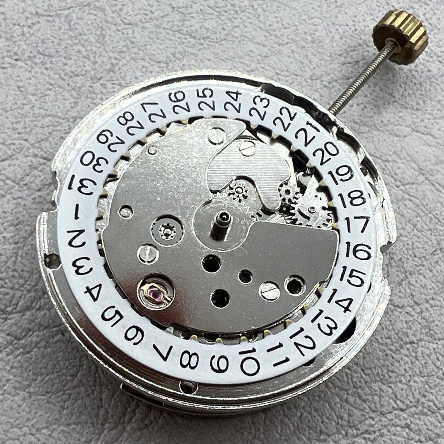 Dandong 7120 3 Zeiger Einzelkalender Automatisches mechanisches Uhrwerk