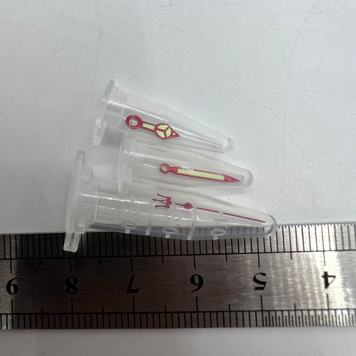 Red Fork watch hands with red trim and green lume, compatible with NH35/NH36 movements for SKX007 and SBBN models by Red Fork.