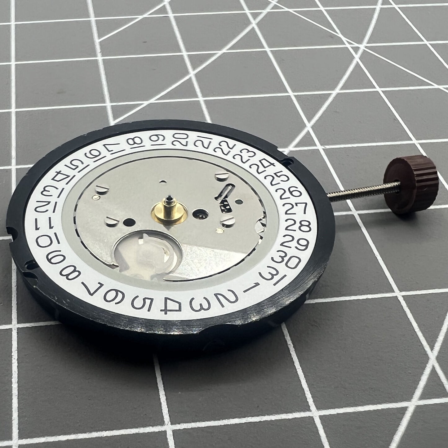 Swiss Made Ronda 515 quartz watch movement with date at 3, precise Swiss parts for accessories