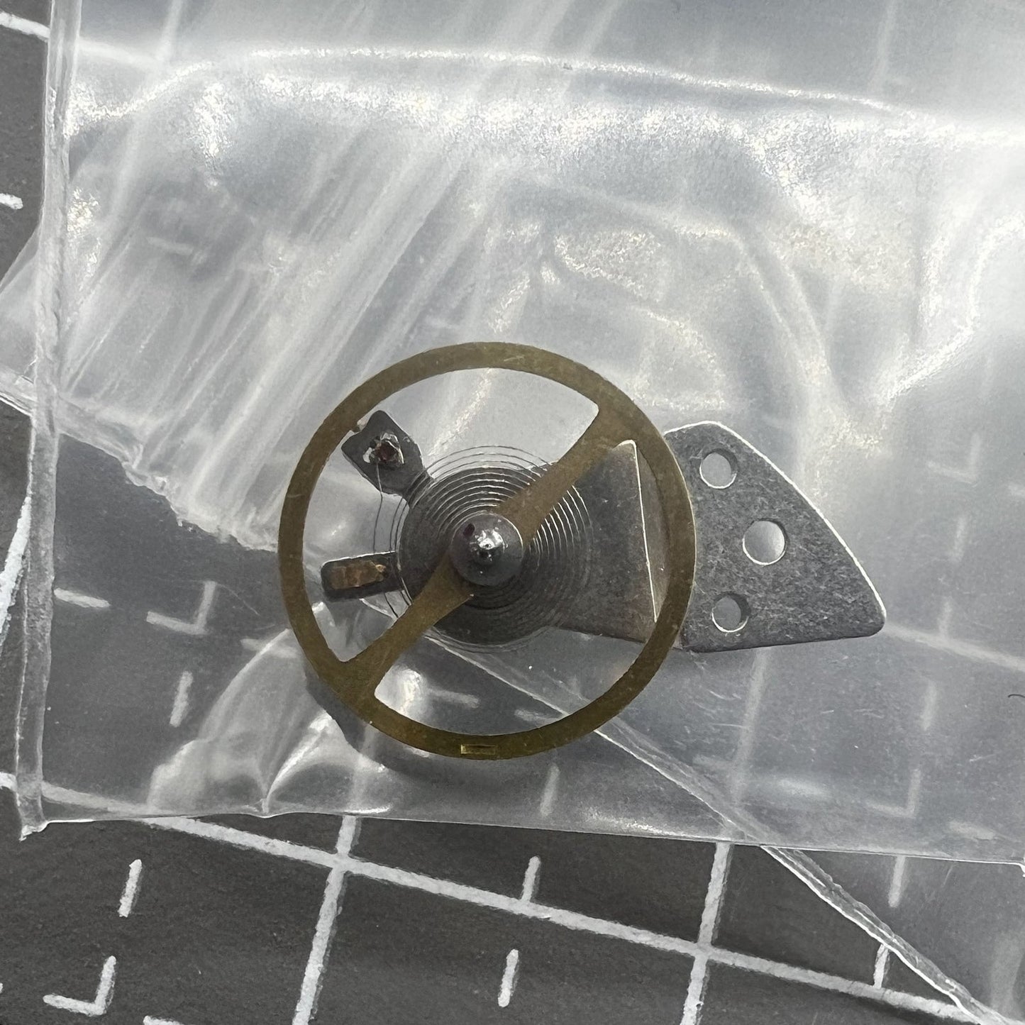 Ausgewogenes komplettes Silber-Hemmrad mit Splint für Miyota 8200 8215 Uhrwerk