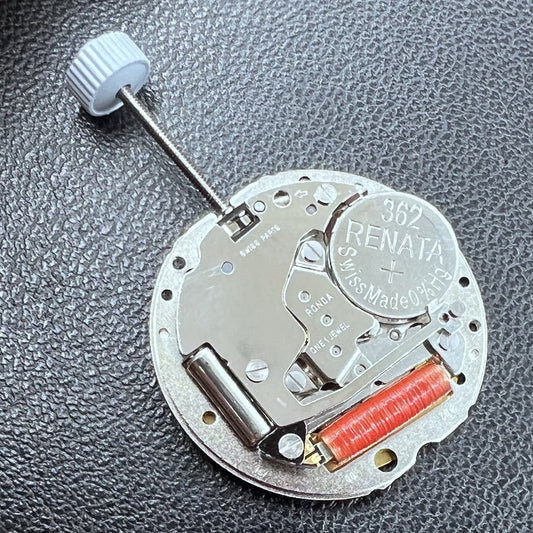 Ronda 784 quartz watch movement displaying date at 3 o'clock, precise timekeeping by Ronda