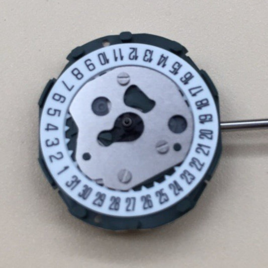 Japan-made Miyota 2015 quartz watch movement with single calendar date at 6 o?clock for precise timekeeping.