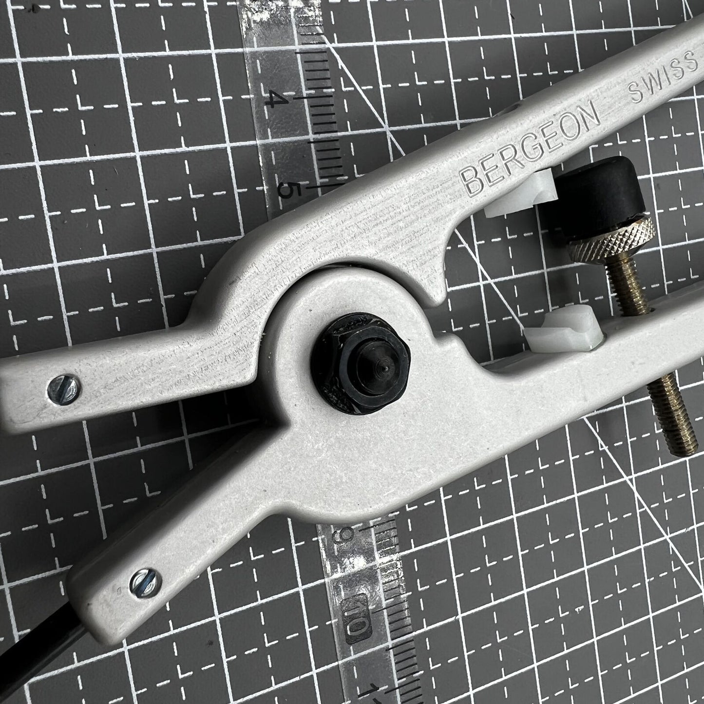 Swiss Bergeon 6618 spring bar plier for precise watch strap adjustments and repairs.