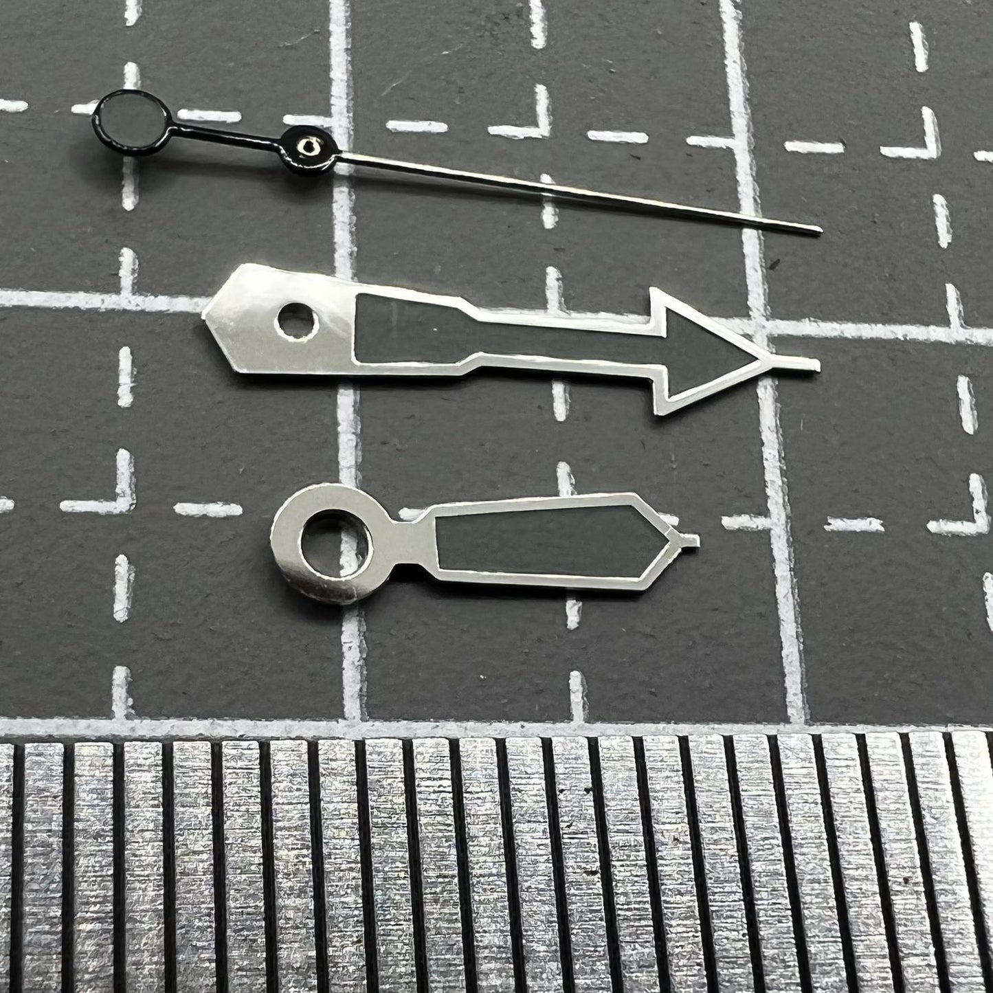 12,5 mm silberner Rand, grüne Leuchtzeiger-Sets für das Uhrwerk Seiko NH35 NH36 7S26