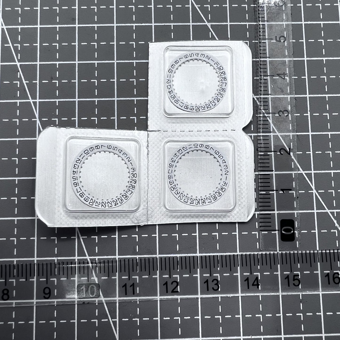 2 PIECES White Date Disk Wheel Date Wheel Date At 3 for Movement ETA 256.111
