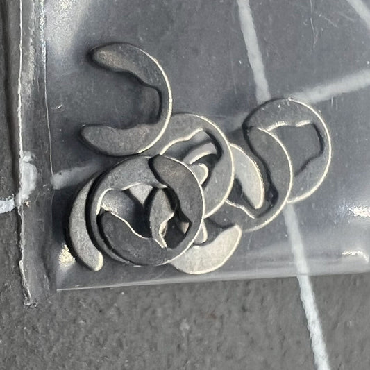 Date disk wheel insert for ETA2836 and ETA2834 watch movements, precise replacement part.