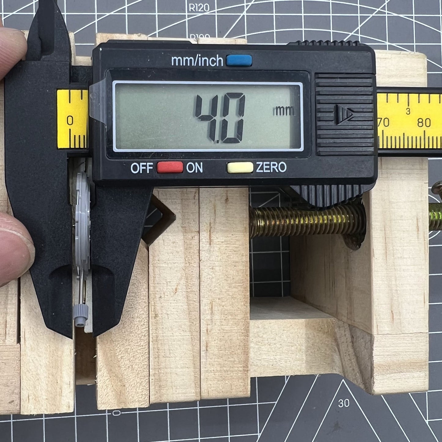 Mouvement à quartz japonais Miyota GM12 Date à 6 heures Mouvement fabriqué au Japon