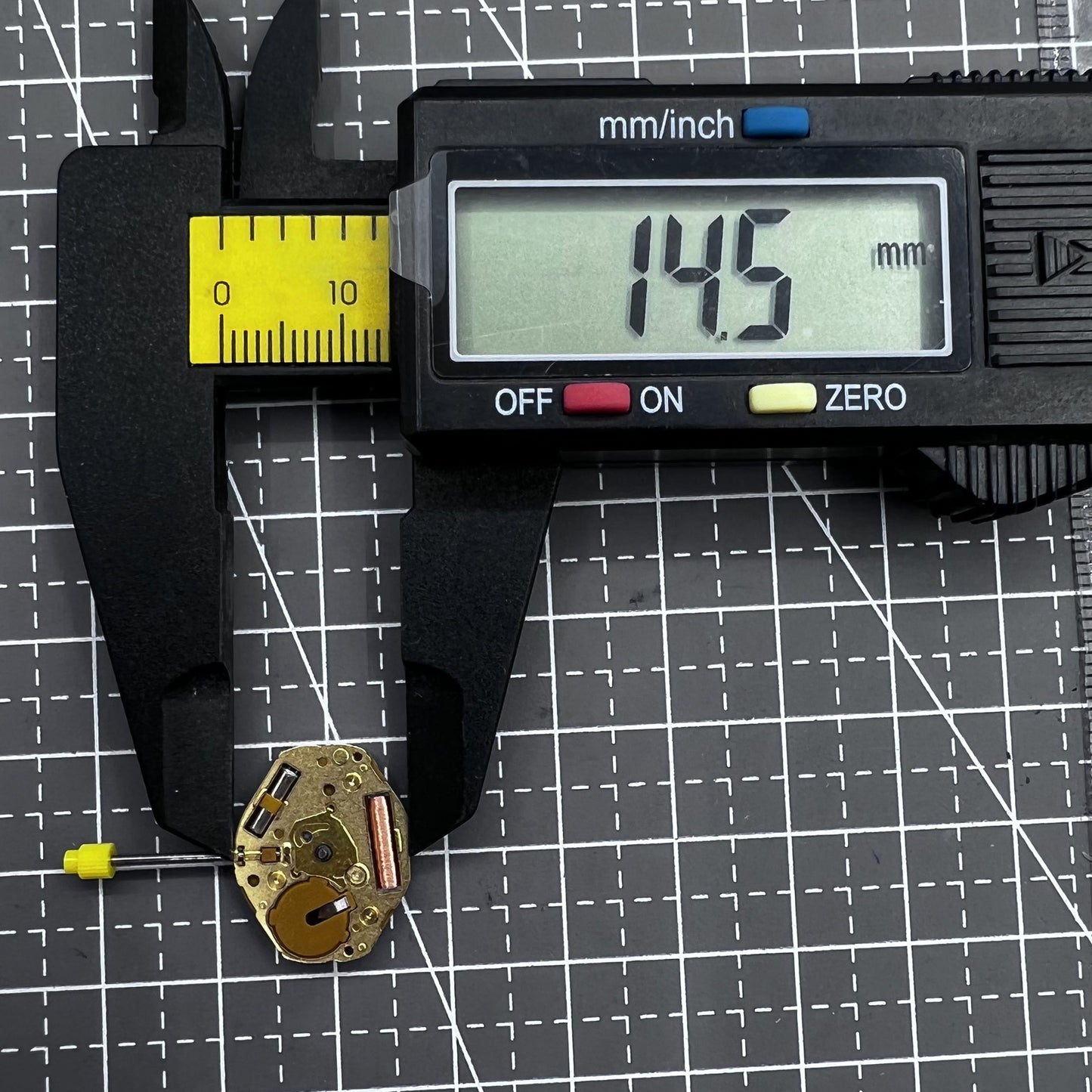 2 PIECES Japan Miyota GL20 Golden Quartz Movement 2 Hands