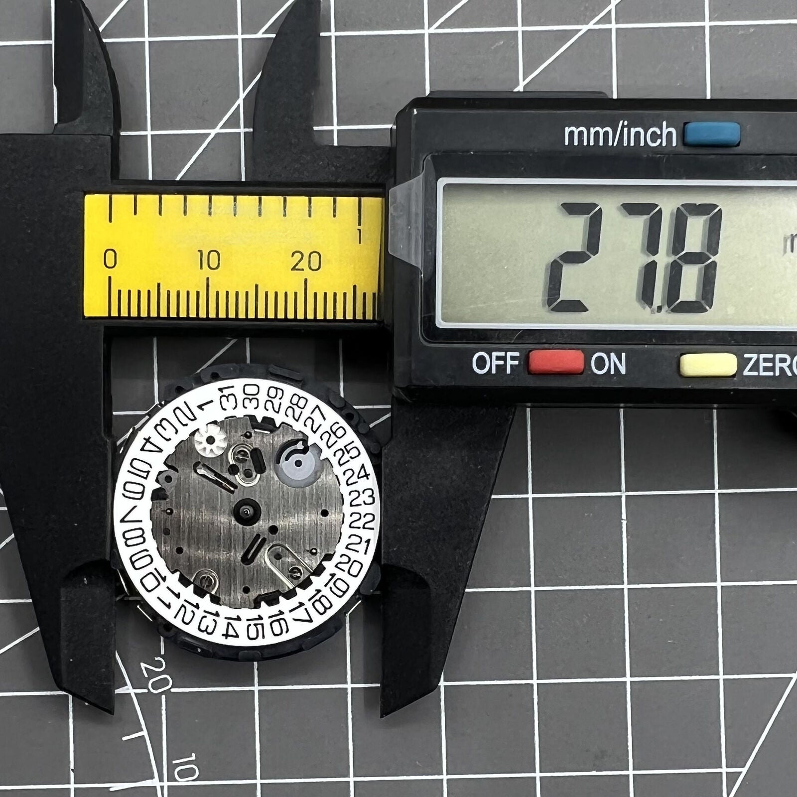 Hattori Epson VR3G quartz watch movement by TMI Japan for accurate timekeeping in watch accessories.
