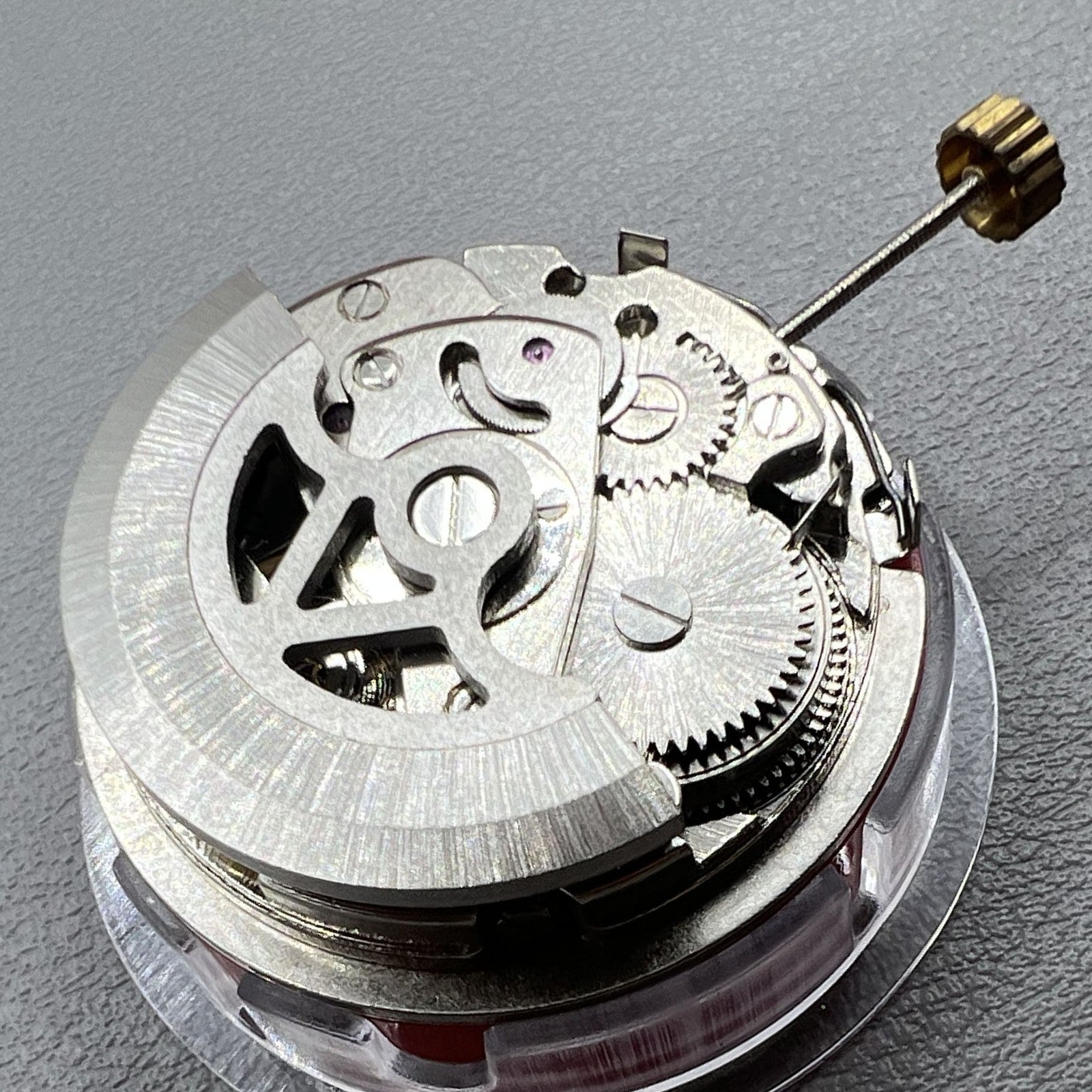 China Made 7120 mechanical watch with second hands at 3/6/9, date display, sleek design by China Made.