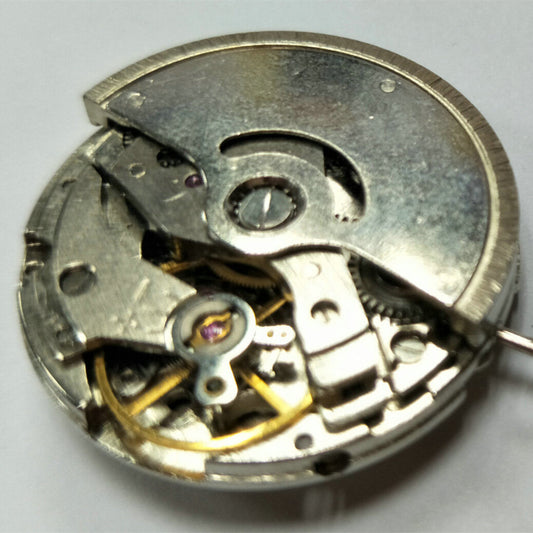 Shanghai Automatic Mechanical Watch Movement R3-1 with precision engineering for reliable timekeeping.