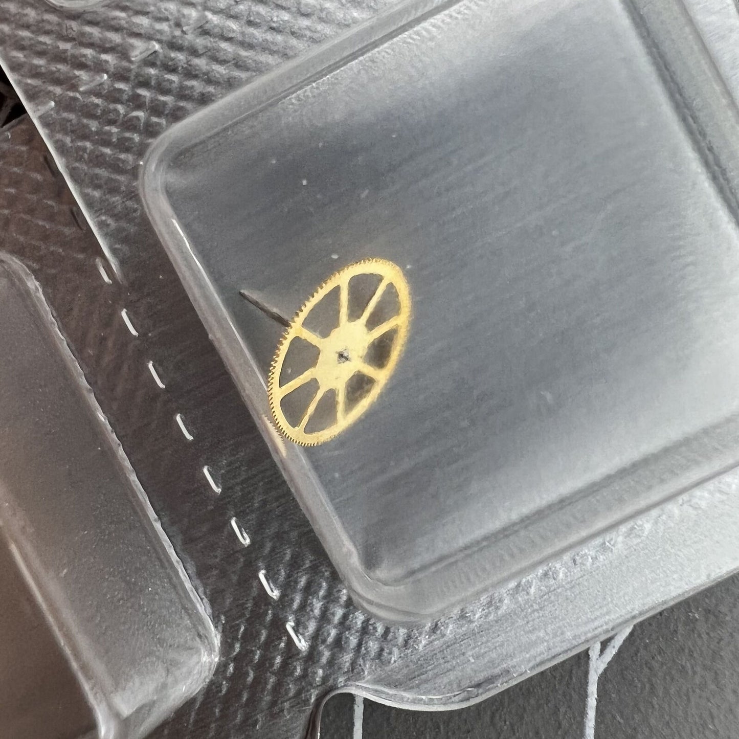 Seconde roue pour mouvement ETA 2836