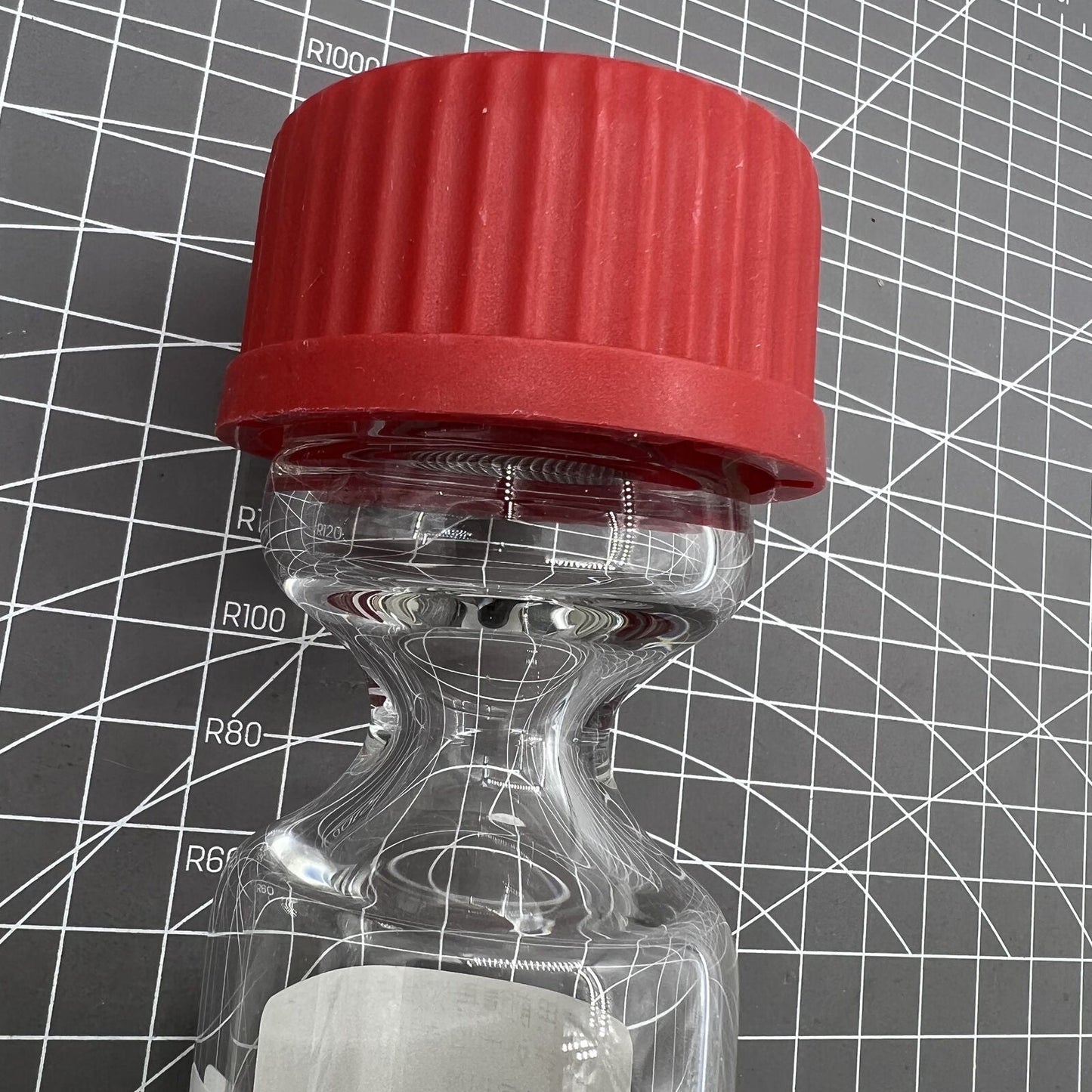 Bouteille d'entretien pour montres, compatible avec les modèles <tc>ETA</tc> 8940, 8941, 8950 et 8951.