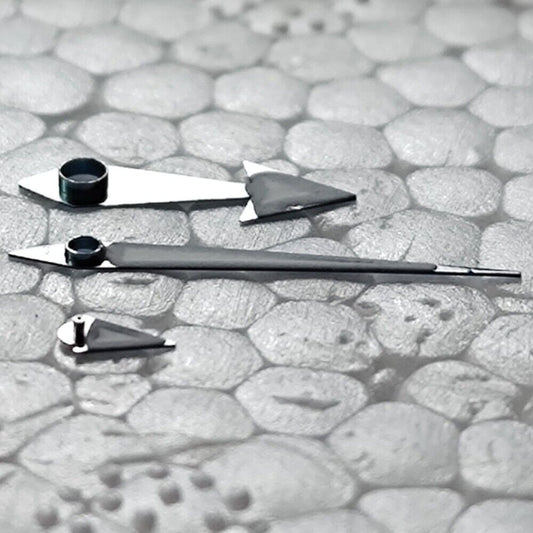 Blue luminous arrow-shaped watch hands with green trim, 9�14�3.2mm, for Mingzhu 2813 movement.