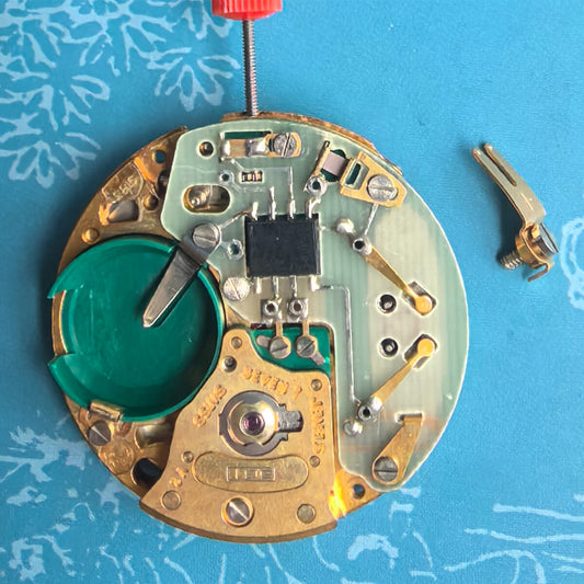 Swiss Made ESA9183 quartz movement for watch repair with double calendar and 3 hands.