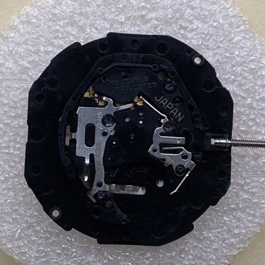 Epson PC32A quartz watch movement with single calendar date at 3, made in Japan.
