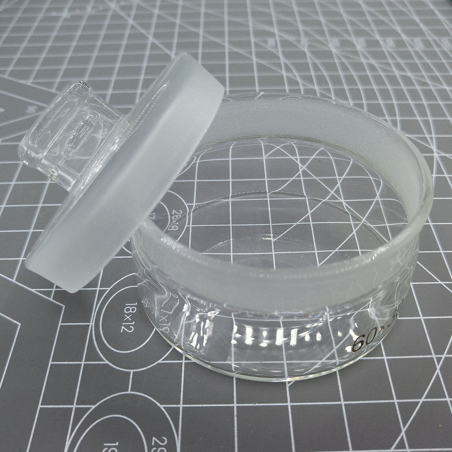 60x30 Benzine Oil Cup Staubfrei für Glaszylinder Petrischale Waschen