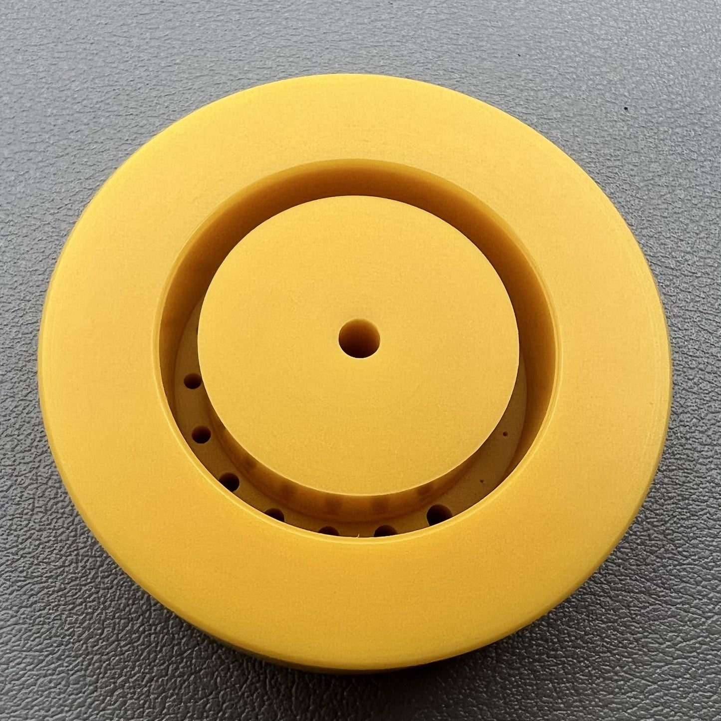 45 mm gelber Uhr Balanced Wheen Watch Wachräder Berghalter montieren