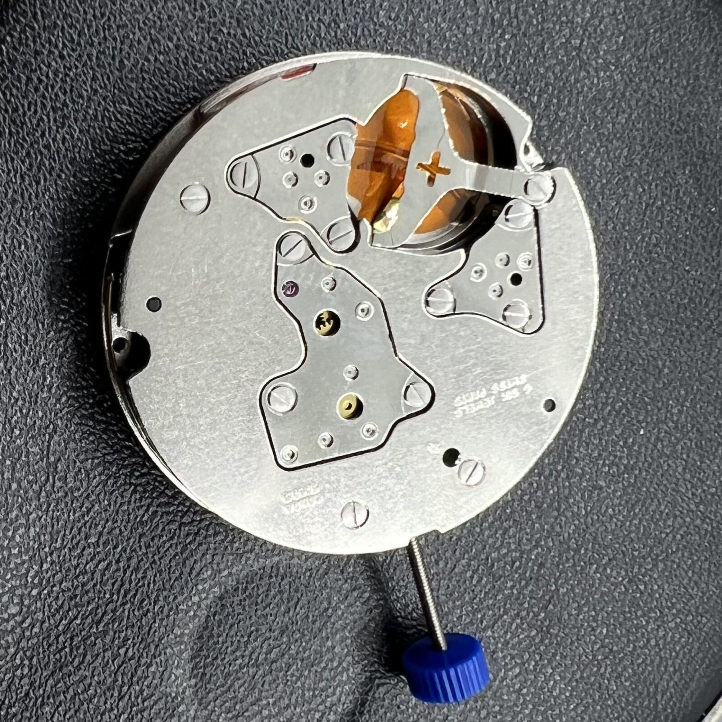 Swiss Ronda 5040B 5040.B Quartz Watch Movement Date 12