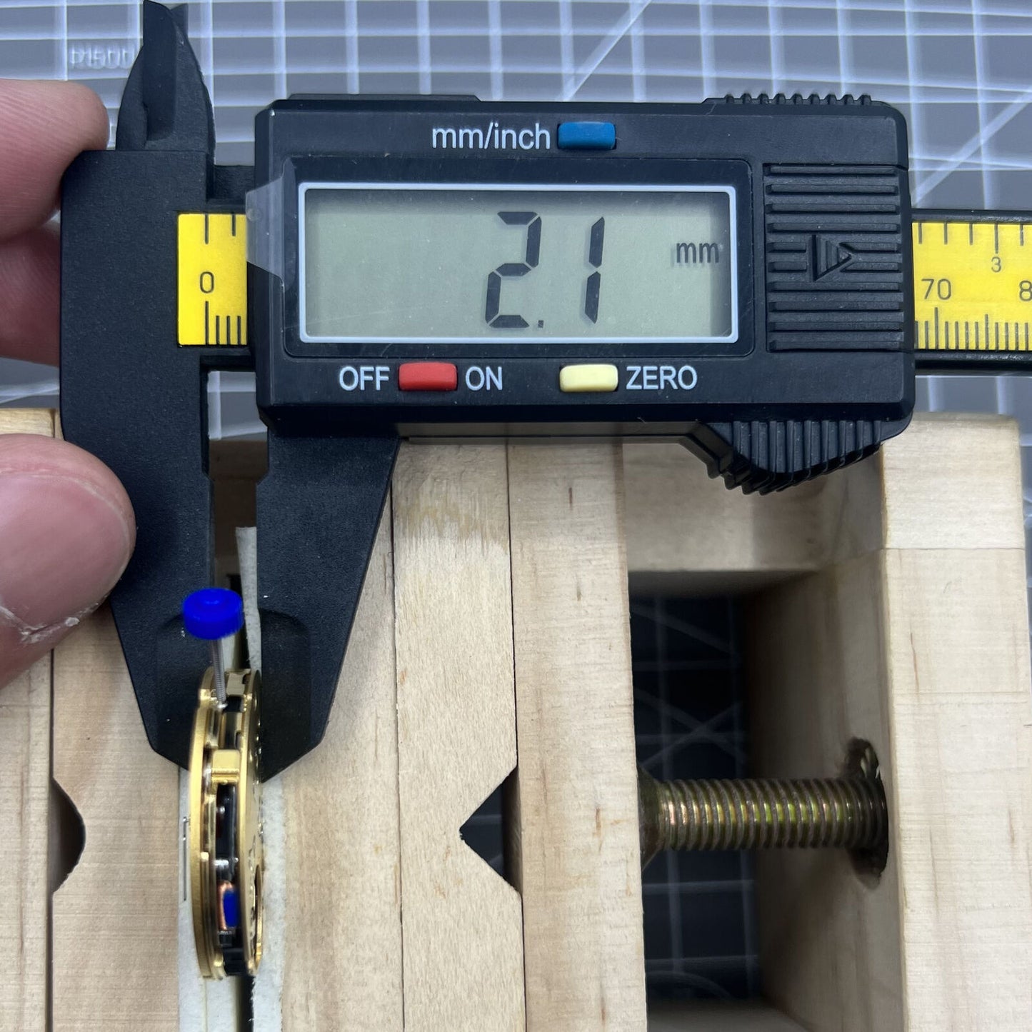 Swiss Ronda 5010B quartz watch movement, precise timekeeping for luxury watch upgrades.