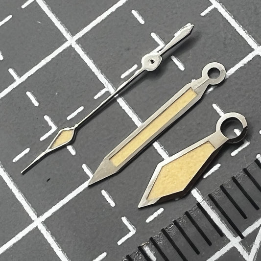 Vintage diamond-shaped orange and green lume hands with silver trim, compatible with SK NH35/NH36 movements.